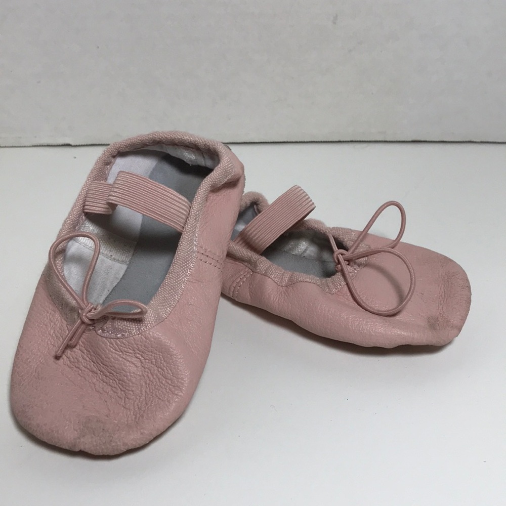Leather gymnastic dance shoes Sz 7